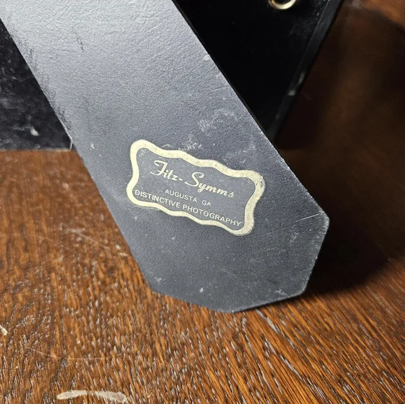 Vintage Ornate Brown and Gold Photo Frame. - Picture 7 of 10